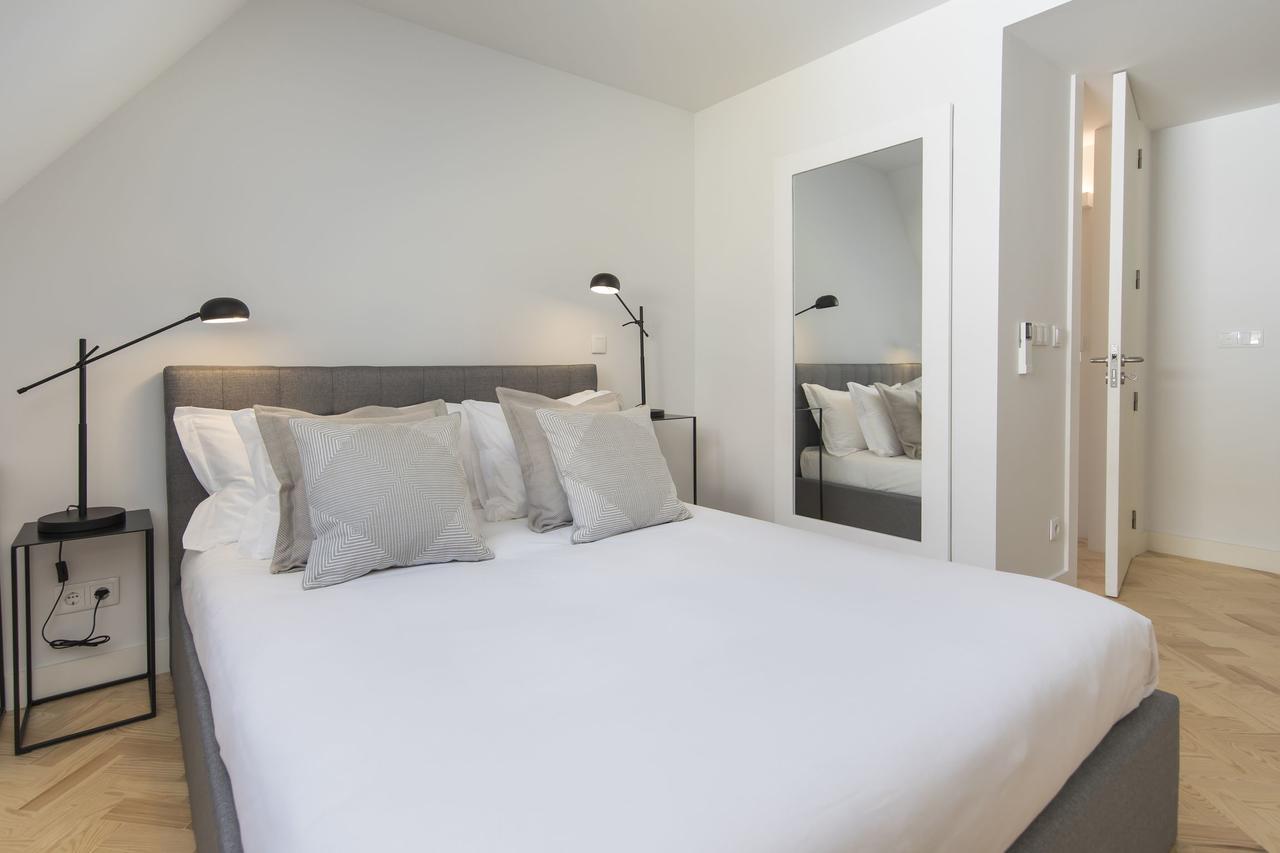 Lovelystay - Penthouse On The Tagus In Alfama Lisbon Exterior photo