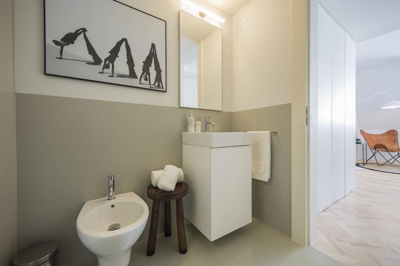 Lovelystay - Penthouse On The Tagus In Alfama Lisbon Exterior photo