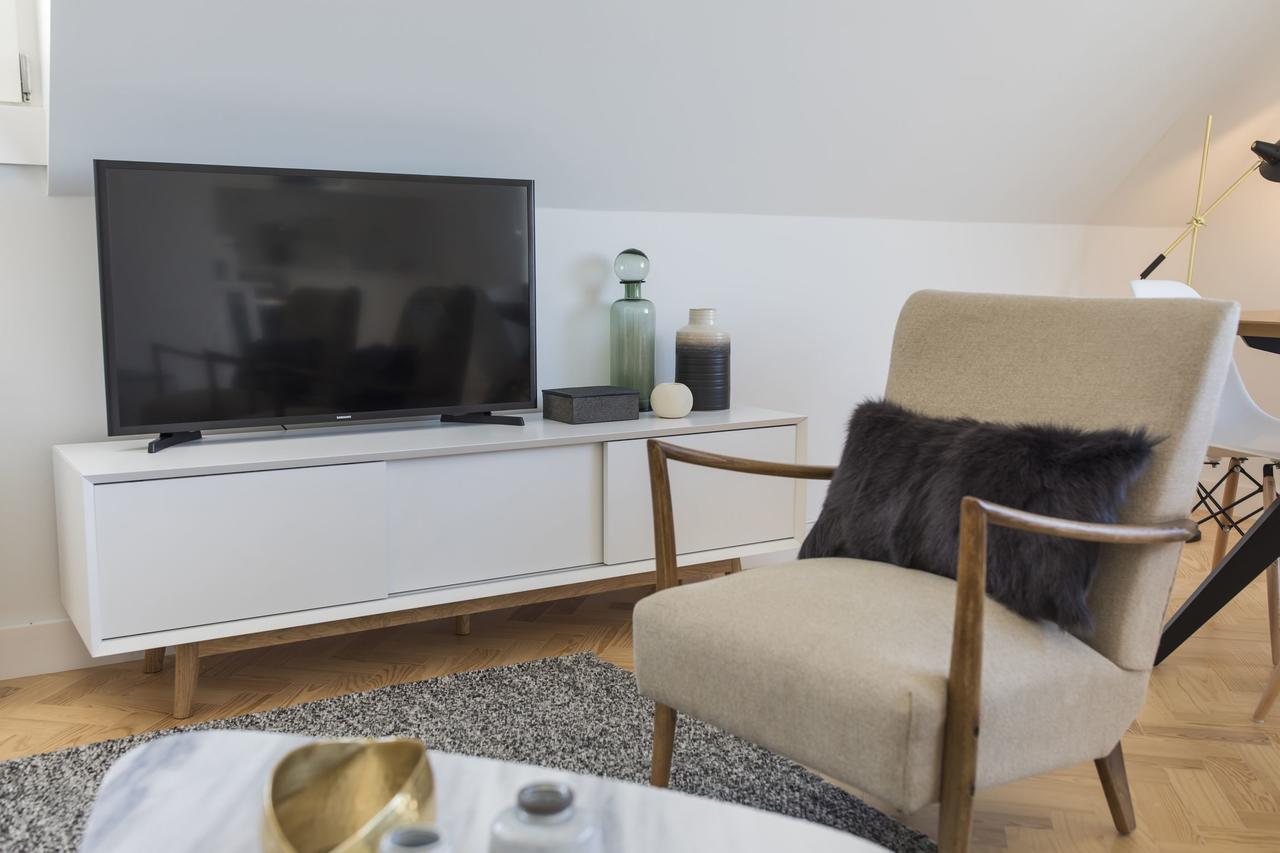 Lovelystay - Penthouse On The Tagus In Alfama Lisbon Exterior photo